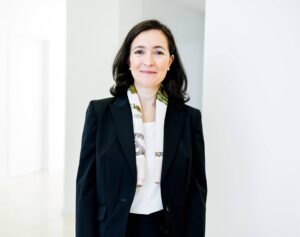 Dr. Sophie Renault