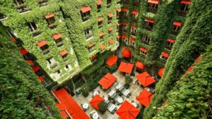 Hôtel Plaza Athénée, Paris. meilleurs hôtels de France