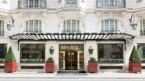 Le Bristol, Paris