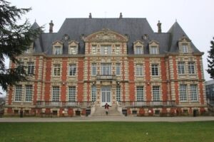 NEOMA Business School. meilleures universités privées en France