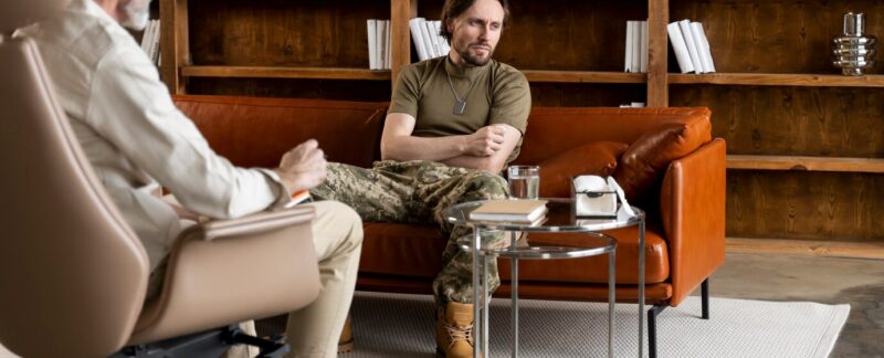 Les militaires souffrant de stress post-traumatique bénéficient d'une séance avec un psychologue. meilleurs psychologues de France