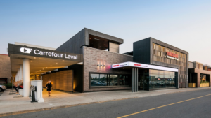 Carrefour Laval, Laval