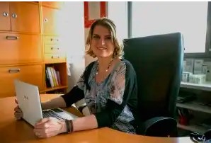 Dr Nathalie COATMELLEC. meilleurs chirurgiens rhinoplasticiens en France