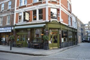 The Green Man (Nice). meilleurs pubs de France