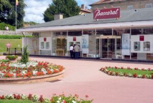 Baccarat. Meilleurs Magasins de Verrerie en France