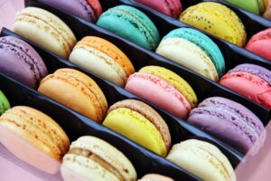 Le Macaron. spécialités sucrées de France