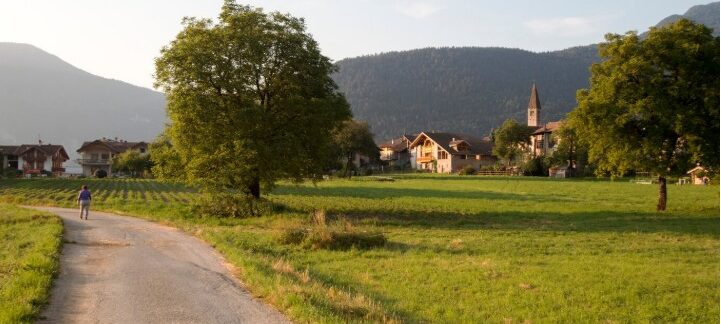 Les 10 plus beaux villages avec des vues imprenables en France. beaux villages de France