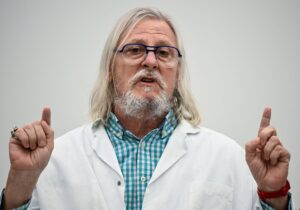 Professeur Didier Raoult- meilleurs microbiologistes en France