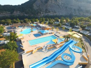 Camping La Plage Fleurie - Auvergne-Rhône-Alpes