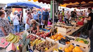 Le Marché de l'Isle-sur-la-Sorgue (Vaucluse)